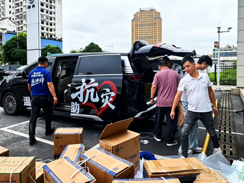 BYD convoys enter deep China flood zones for relief despite executive safety warnings
