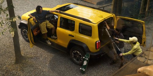 PHEV, GWM, 200 km PHEV, LiDAR & better off-road chops: GWM reveals Tank 300 refresh in China