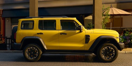 PHEV, GWM, 200 km PHEV, LiDAR & better off-road chops: GWM reveals Tank 300 refresh in China
