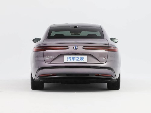 BYD, Denza, BYD Denza Z9S cabin revealed, 1,194 HP sedan keeps physical buttons, and flash charging