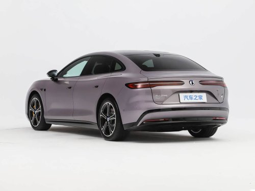 BYD, BYD Denza Z9S cabin revealed, 1,194 HP sedan keeps physical buttons, and flash charging
