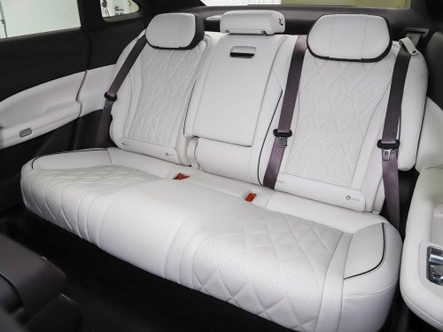 BYD Denza Z9S cabin revealed, 1,194 HP sedan keeps physical buttons, and flash charging