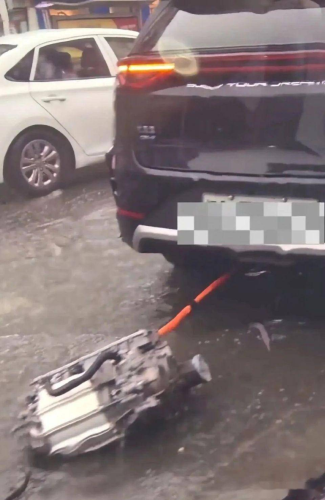 BYD, BYD Tang, BYD Tang’s motor falls off while driving in Shenyang, automaker blames underbody collision