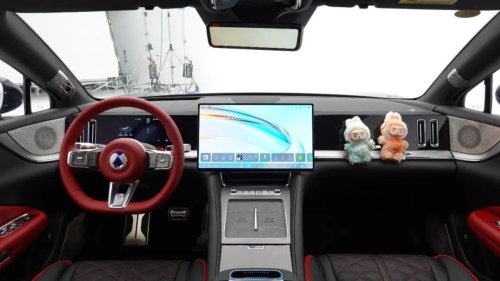 BYD Denza Z9S cabin revealed, 1,194 HP sedan keeps physical buttons, and flash charging