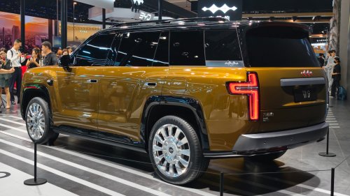 BYD FCB Ti 9 PHEV crossover with 310 km EV range made live debut in China