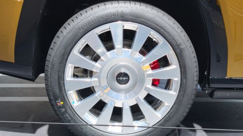 BYD FCB Ti 9 PHEV crossover with 310 km EV range made live debut in China