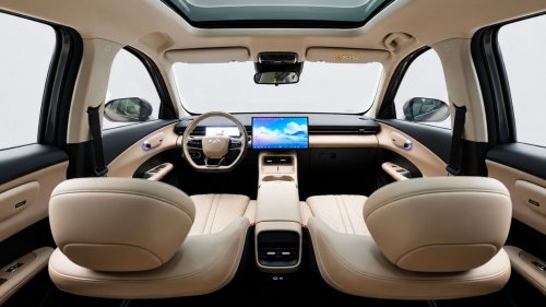 Chery Fulwin T7 begins domestic presales after the global launch