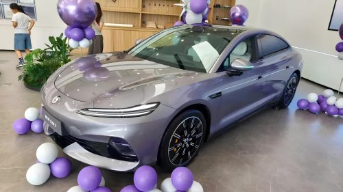 BYD’s Denza Z9S sedan with 1,100 km of range arrived at 101 dealers across China ahead of launch