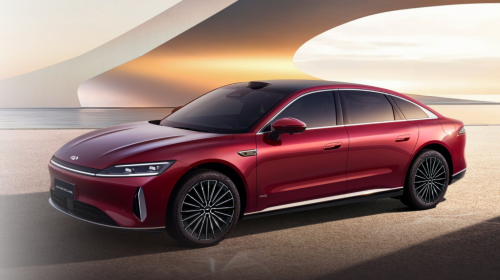 Chery launches 2027 version of its global model Fulwin A9L with enhanced smart driving