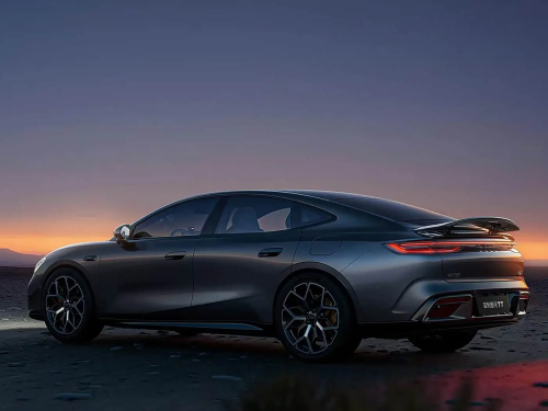 Geely Galaxy TT pre-sale starts at 21,400 USD in China, featuring CATL custom battery and 16-in-1 eDrive