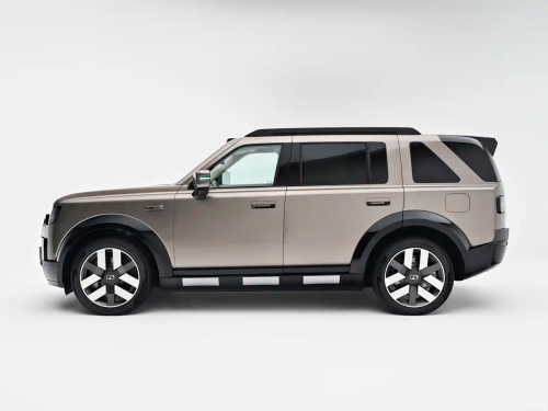 The Freelander 8 without a Land Rover badge opens pre-orders, starting at 50,000 USD