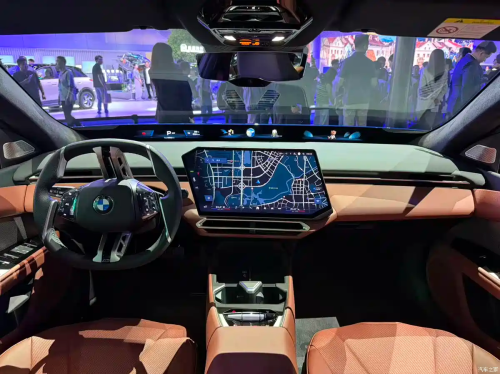 BMW, BMW i3, BMW debuts interior of its new i3 Long Wheelbase foe the China market