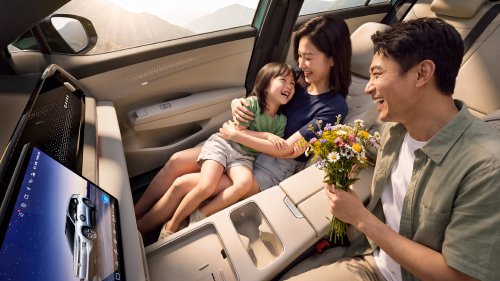 Volkswagen, Volkswagen ID. Aura T6 began presales in China at 20,225 USD