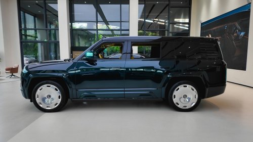 BYD, Rolls-Royce, BYD adopts Rolls-Royce manners: 216K USD U8L offers mountain artwork for price of 3 Dolphins