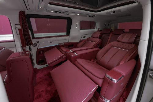 Huawei, Toyota, Toyota Alphard, Huawei’s Maextro takes on Toyota Alphard with 1 million yuan V800 MPV
