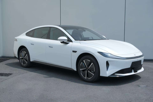 Dongfeng files for new battery-swapping sedan, further expanding CATL’s swapping ecosystem