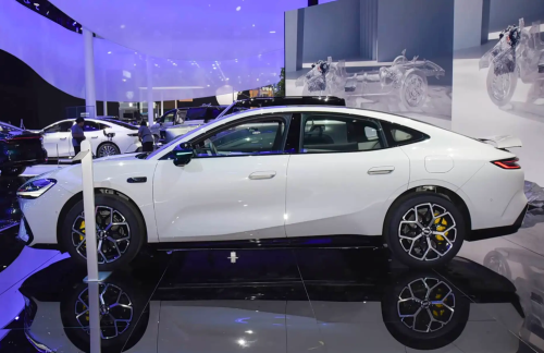 Geely, Geely Galaxy TT launches: 800V Architecture and 3.8s 0-100 km/h starting at 19,100 USD