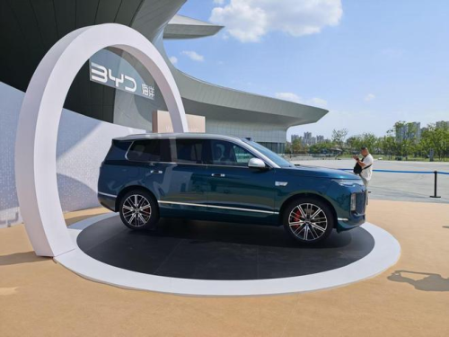 BYD Sealion 08 launches in China: second-gen Blade Battery on both PHEV and EV models