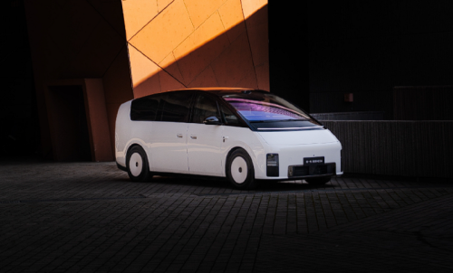 Li Auto launches second-gen Mega in China at 75,000 USD