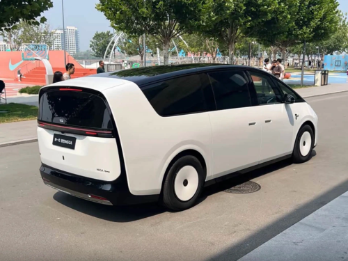Li Auto launches second-gen Mega in China at 75,000 USD