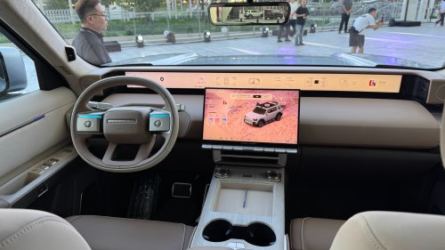 Freelander 8 started sales in China at 46,120 USD and set a Guinness Record
