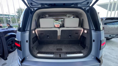 Freelander 8 started sales in China at 46,120 USD and set a Guinness Record