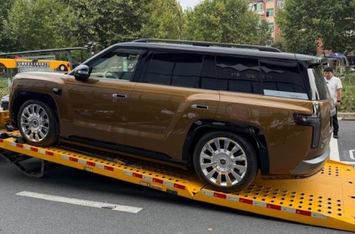 BYD FCB Ti9 arrives at showrooms across China as customer registration opens