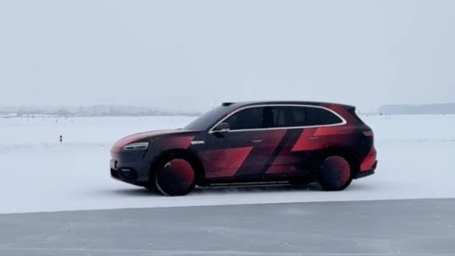 Aito M6 SUV from Huawei spotted in China during winter tests