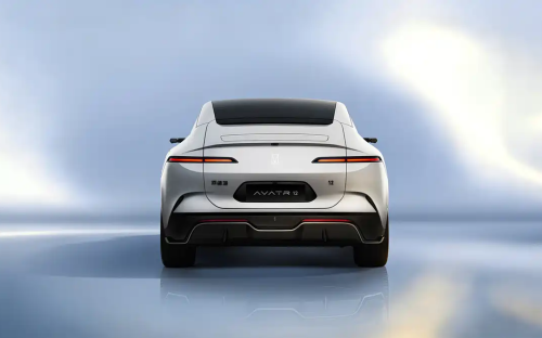 Refreshed Avatr 12 debuts with up to 955 hp tri-motor powertrain