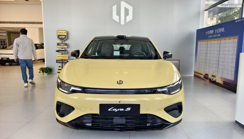 Sunday China Drive | Leapmotor B05 hatchback review finds engaging rear‑drive EV dynamics