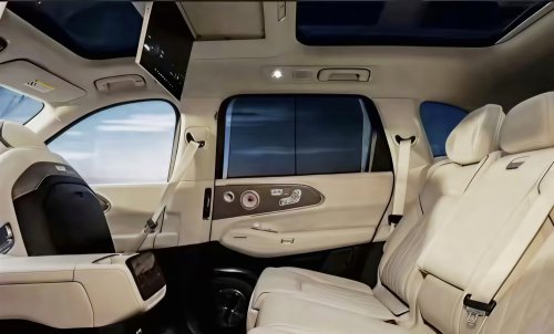 Zeekr 8X interior leaked as 5.1 meter SUV nears Q1 2026 launch