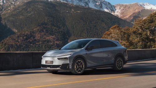 Xpeng G7 EREV launched in China with BEV range of 400 km for 27,980 USD