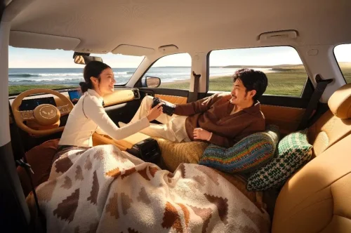 Wuling Starlight 560 SUV enters market starting at 9,000 USD, available in ICE, PHEV, and BEV variants