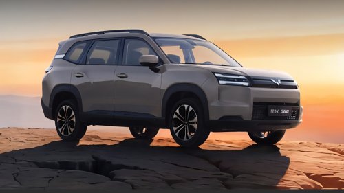SUV, PHEV, Wuling Starlight 560 SUV enters market starting at 9,000 USD, available in ICE, PHEV, and BEV variants