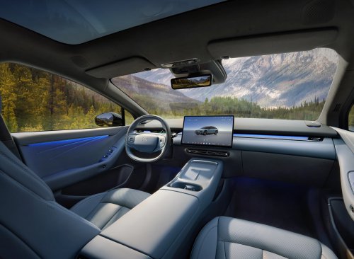 Xpeng will launch 2026 P7+ sedan and new G7 EREV SUV in Europe on Jan 9, in China on Jan 8