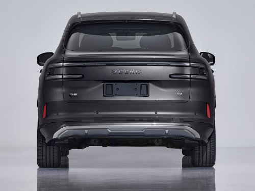 Zeekr 8X plug-in hybrid SUV key parameters exposed: 275 hp 2.0T engine, 70 kWh battery, 5.1 meters length