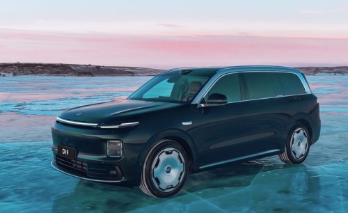 Leapmotor D19 completed world’s first dual tire blowout test in extreme ice condition