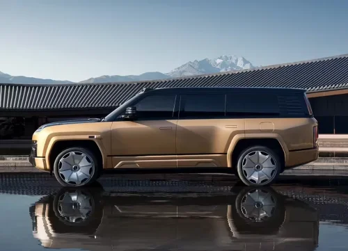 BYD | BYD Yangwang U8 | 2025 best-selling ultra-luxury cars ranking in China, BYD Yangwang U8L and U8 are the only Chinese models