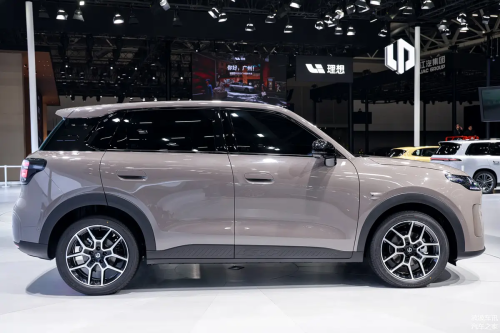 Leapmotor A10 range information (403 and 505 km) unveiled ahead of Q1 launch