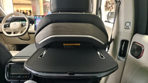 Sunday China Drive | Zeekr 9X: Range Rover and Bentley buyers reportedly switching