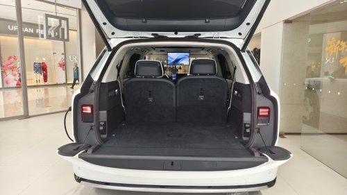 Sunday China Drive | Zeekr 9X: Range Rover and Bentley buyers reportedly switching