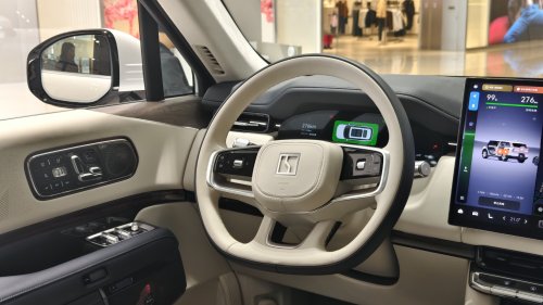 Sunday China Drive | Zeekr 9X: Range Rover and Bentley buyers reportedly switching