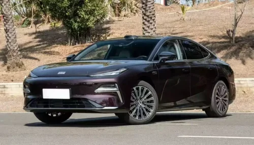 Geely Galaxy Starshine 8 updated with LiDAR and 225 km EV range, starts 19,900 USD