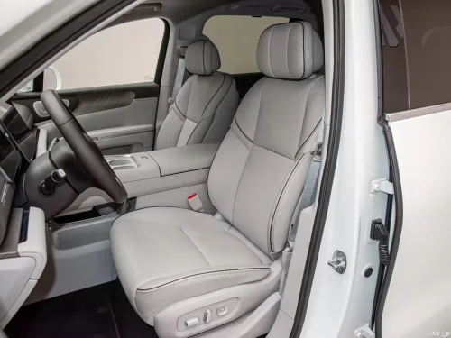 Leapmotor D19 with world’s largest EREV battery or 1000V EV architecture set for April 16 launch