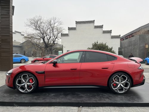 Testing drive the new Xiaomi SU7: is it the Apple Car that Apple never built?