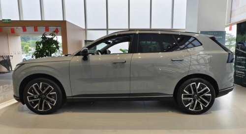 Sunday China Drive | Volvo XC70 PHEV road‑tested in China, global model bound for 70+ markets