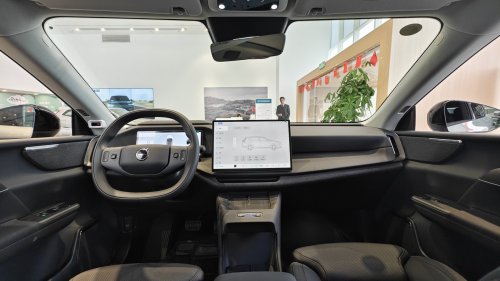 Sunday China Drive | Volvo XC70 PHEV road‑tested in China, global model bound for 70+ markets