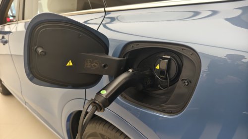 Sunday China Drive | Huawei’s entry-level strike: Saic H5 targets Tesla &amp; Leapmotor