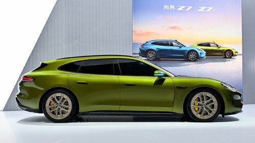 Saic Z7 &amp; Z7T electric cars from Huawei started presales in China