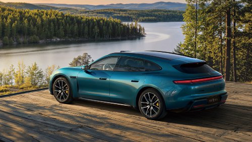 Saic Z7 &amp; Z7T electric cars from Huawei started presales in China